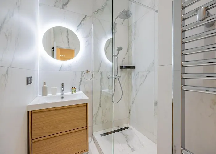 2br-2bathrooms-6pers-montparnasse-paris 15-ac 巴黎