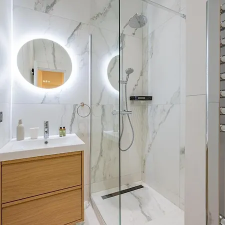 2br-2bathrooms-6pers-montparnasse-paris 15-ac Paříž